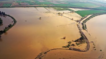 Büyük Menderes Nehri Taştı