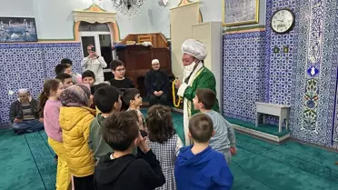 Ayvacık'ta Çocuklara Sürpriz Teravih Etkinlikleri