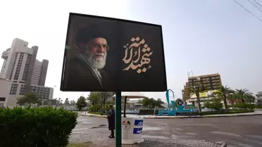 Bağdat'ta Hamaney Posterleri