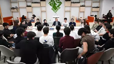 Kacır, Ramazan İftarı'nı Bilim Öğrencileriyle Yaptı