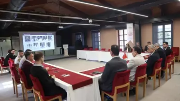 Bakan Memişoğlu'ndan Enstitü Ziyareti