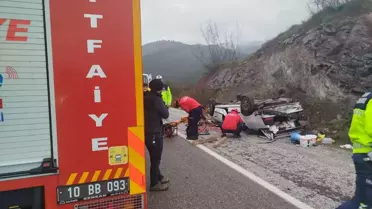 Dursunbey'de Otomobil Devrildi: 4 Yaralı