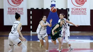 14 Yaş Altı Kızlar Anadolu Şampiyonası Devam Ediyor