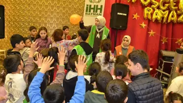 Dünya Yetimler Günü'nde İftar Programı