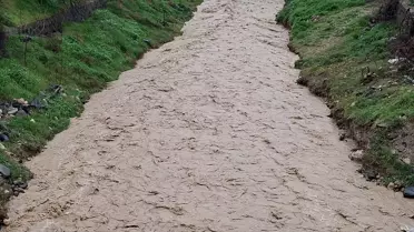 Beypazarı'nda Sağanak Yağış Dere Debisini Yükseltti