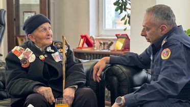 Bilecik İl Jandarma Komutanı Vanlı, 91 yaşındaki şehit babasını misafir etti