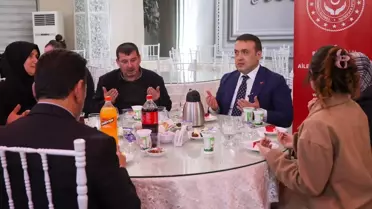 Bilecik Valisi Sözer, şehit yakınları ve gazilerle iftarda buluştu