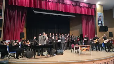 Bingöl'de 'Kim Var?' Müzikal Tiyatrosu