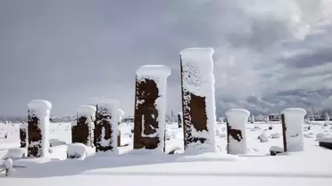 Ahlat'ta Karla Kaplı Tarihi Güzellikler