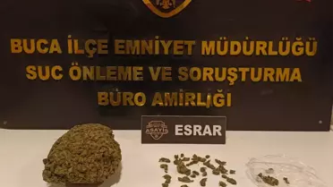 İzmir'de Uyuşturucu Operasyonu: 1 Kilo Esrar Ele Geçirildi