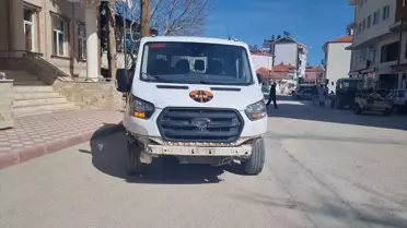 Kamyonet Kazası: Sürücü Hayatını Kaybetti