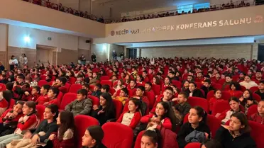 Burdur'da Afet Bilinci İçin Tiyatro