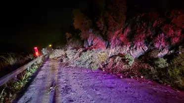 Mudanya'da Toprak Kayması: Yol Kapatıldı