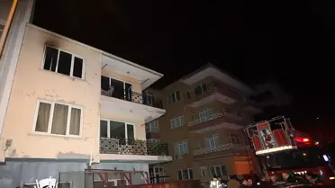 Çanakkale'de Ev Yangını: Bir Kişi Kurtarıldı