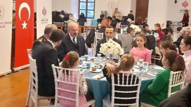 Vali Toraman Gelibolu'da İftar Verdi