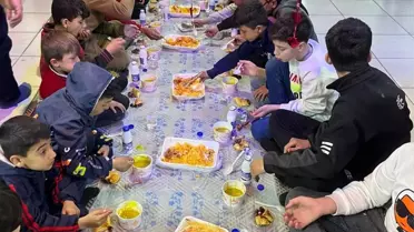 Afrin'de Yetim Çocuklara İftar Programı