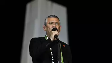 Özgür Özel'den Bakırköy'de miting