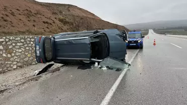 Çorum'da Otomobil Devrildi: 5 Yaralı