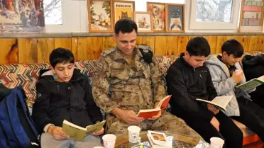 Çukurca'da Çocuklar Polislerle Bir Araya Geldi