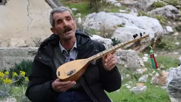 Cura ustası Osman Kırca 'Yaşayan İnsan Hazinesi' ödülünün onurunu yaşıyor