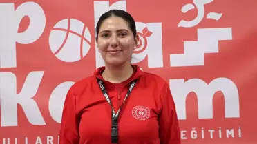 Depremzede ilkokul öğrencileri, farklı spor dallarıyla tanışıyor