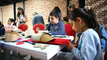 Çocuklar Kukla Yapmayı Öğrendi