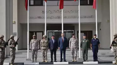 Bakan Fidan, Katar-Türk Birleşik Müşterek Kuvvet Komutanlığı'nı Ziyaret Etti