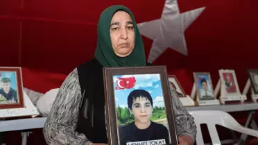 Diyarbakır Anneleri 2.356. Günde Evlat Nöbeti Tutuyor