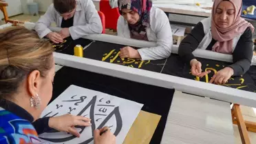 Diyarbakır'da Esma-ül Hüsna Nakış Projesi