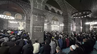 Kadir Gecesi'nde Doğu Anadolu Camilerinde İkram ve Dua Programları Düzenlendi