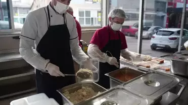 Düzce Belediyesi Ramazan'da İhtiyaç Sahiplerine Yardım Eli Uzatıyor