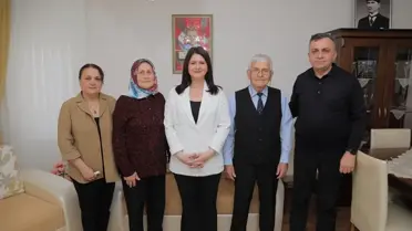 Edirne Belediye Başkanı Gencan, bayram ziyaretlerinde bulundu