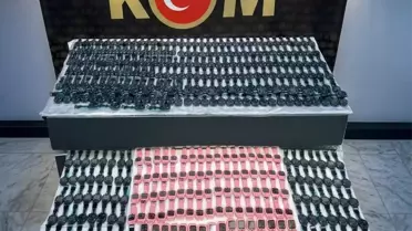 Edirne'de Kaçak Parfüm ve Saat Ele Geçirildi