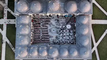 Edirne'de düzenlenen 'Büyük Selimiye İftarı' bir kez daha Balkanlar'ı aynı sofrada buluşturdu