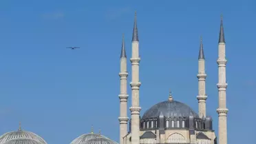 Edirne'de F-16'lar ve Bayraktar Akıncı prova uçuşu yaptı