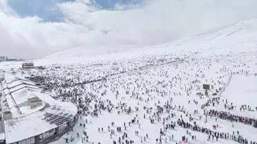Erciyes Kayak Merkezi'nde Yoğun Hafta Sonu