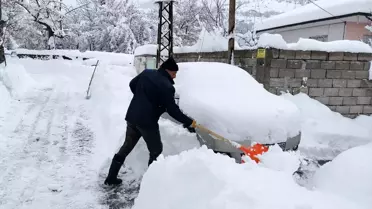 Üzümlü'de Kar Yağışı Yaşamı Olumsuz Etkiliyor