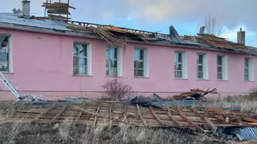 Erzincan'da Şiddetli Rüzgar Hasara Yol Açtı