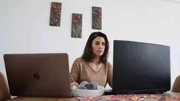 Yapay Zeka ile Dijital İçerik Üreten Ev Hanımı