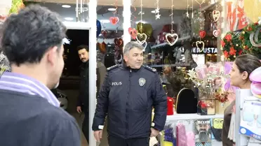 Emniyet Müdürü Karaburun Esnafı Ziyaret Etti