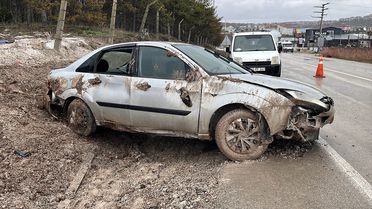 Eskişehir'de Trafik Kazası: 3 Yaralı