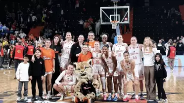 ÇİMSA ÇBK Mersin Finale Yükseldi