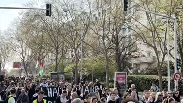 Nahel Merzouk için Adalet Yürüyüşü