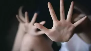 Fransa'da, farklı ülkelerde 89 çocuğa cinsel istismarda bulunmakla suçlanan eğitimci tutuklandı