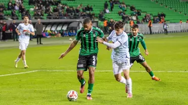 Sakaryaspor Adana Demirspor'u 4-0 Yendi