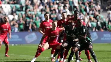 Kocaelispor İlk Yarıda Önde