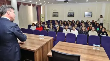 Gelibolu'da Kadınlar Günü Kutlandı