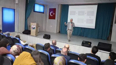 Hakkari'de Aile Söyleşisi Düzenlendi