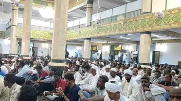 Sudan'da İki Yıl Aradan Sonra Teravih Namazı