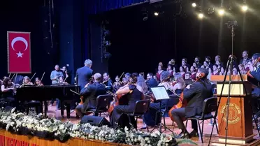 Hatay Filarmoni Orkestrası Açılış Konserinde Büyüledi
